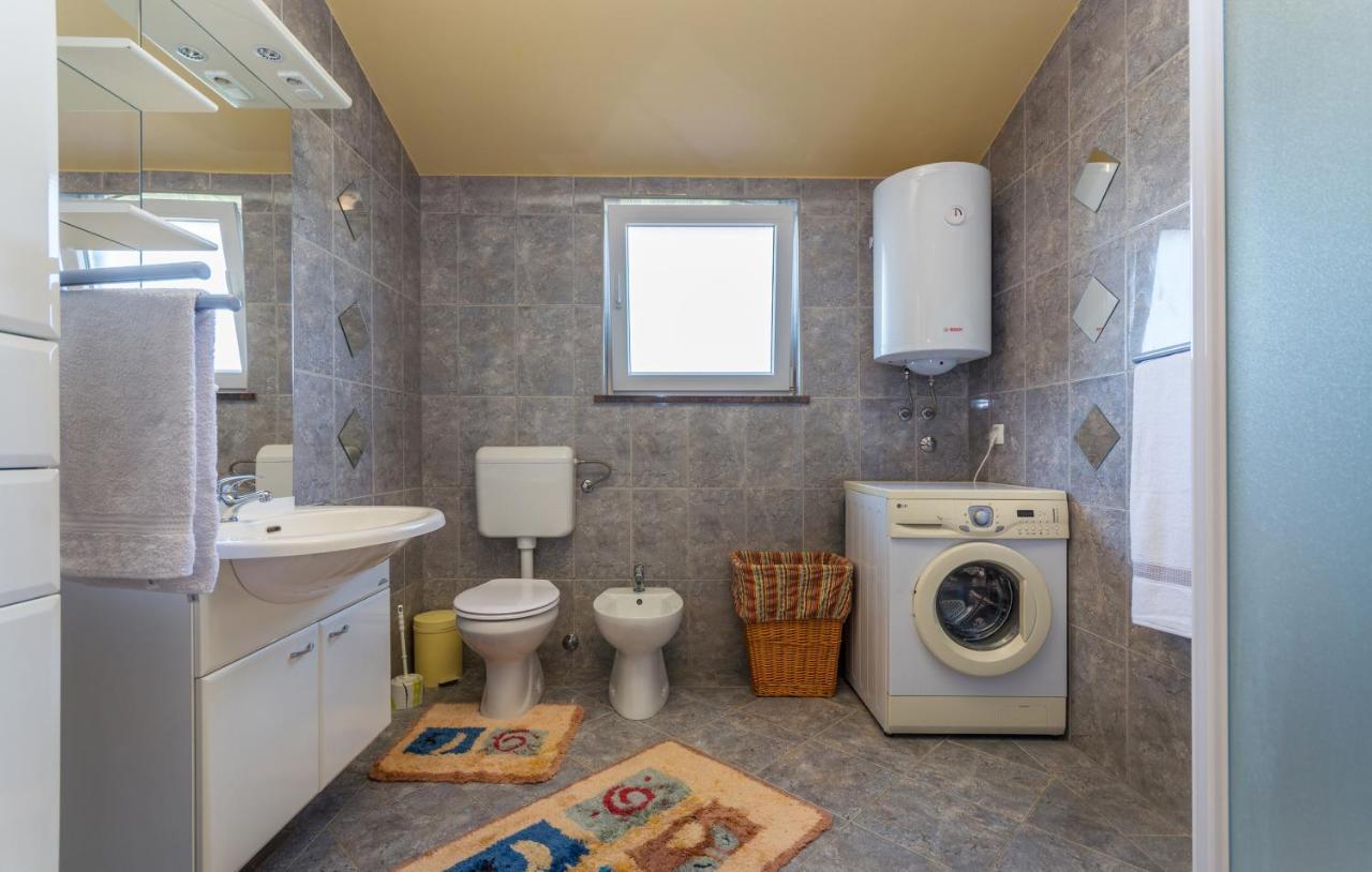 Apartment Stela *